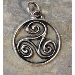 Pendentif Triskel Cerclé