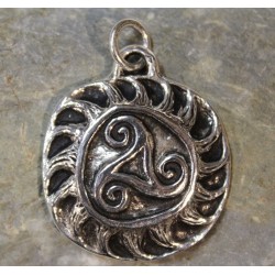 Pendentif triskel Soleil