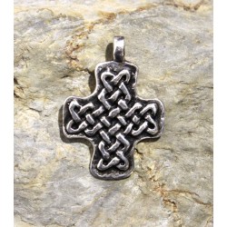 Croix Entrelacs
